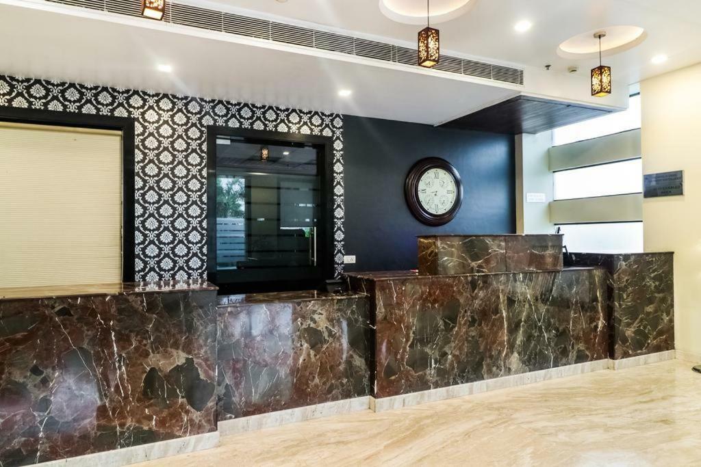 La Silver Leaf Hotell Nawāshahr Eksteriør bilde