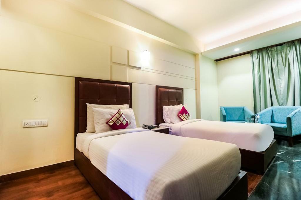 La Silver Leaf Hotell Nawāshahr Eksteriør bilde